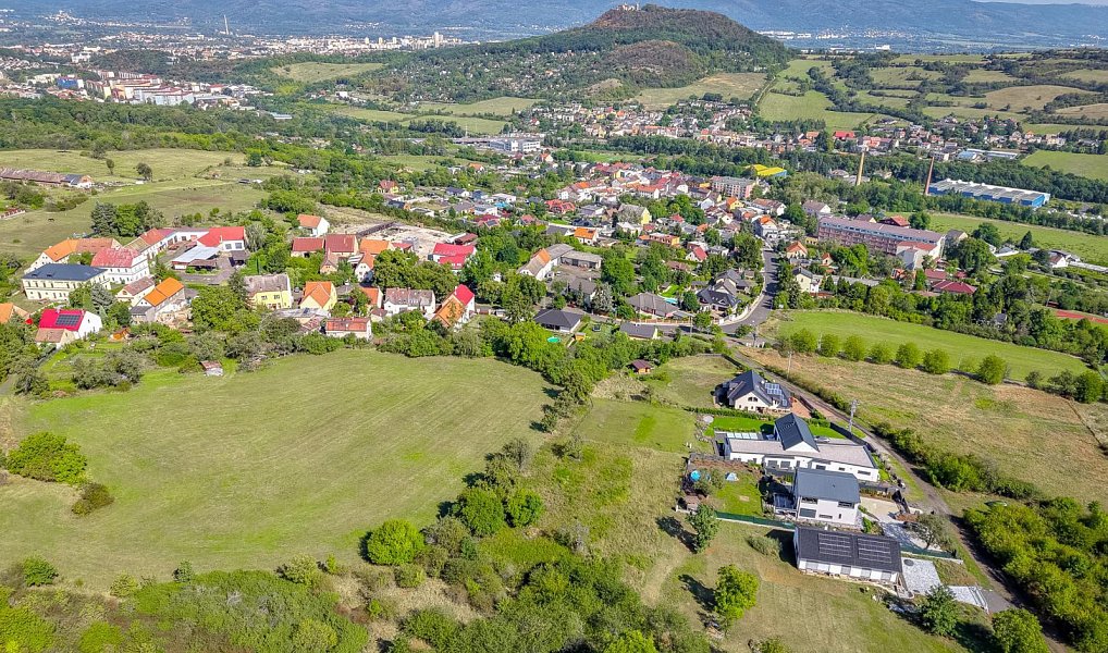 Prodej stavebního pozemku 3 240 m², Bystřany – náhled fotky 23