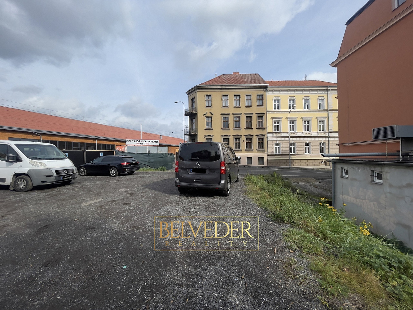Pronájem komerčního pozemku 1 017 m² – pohled 2
