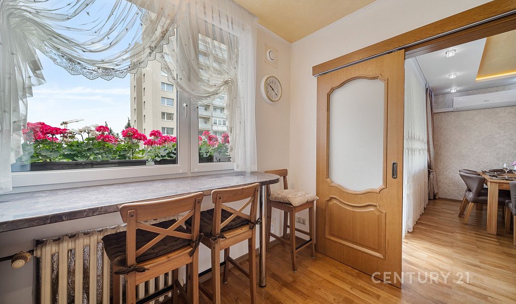 Prodej bytu 3+1 77 m², Praha – náhled fotky 9