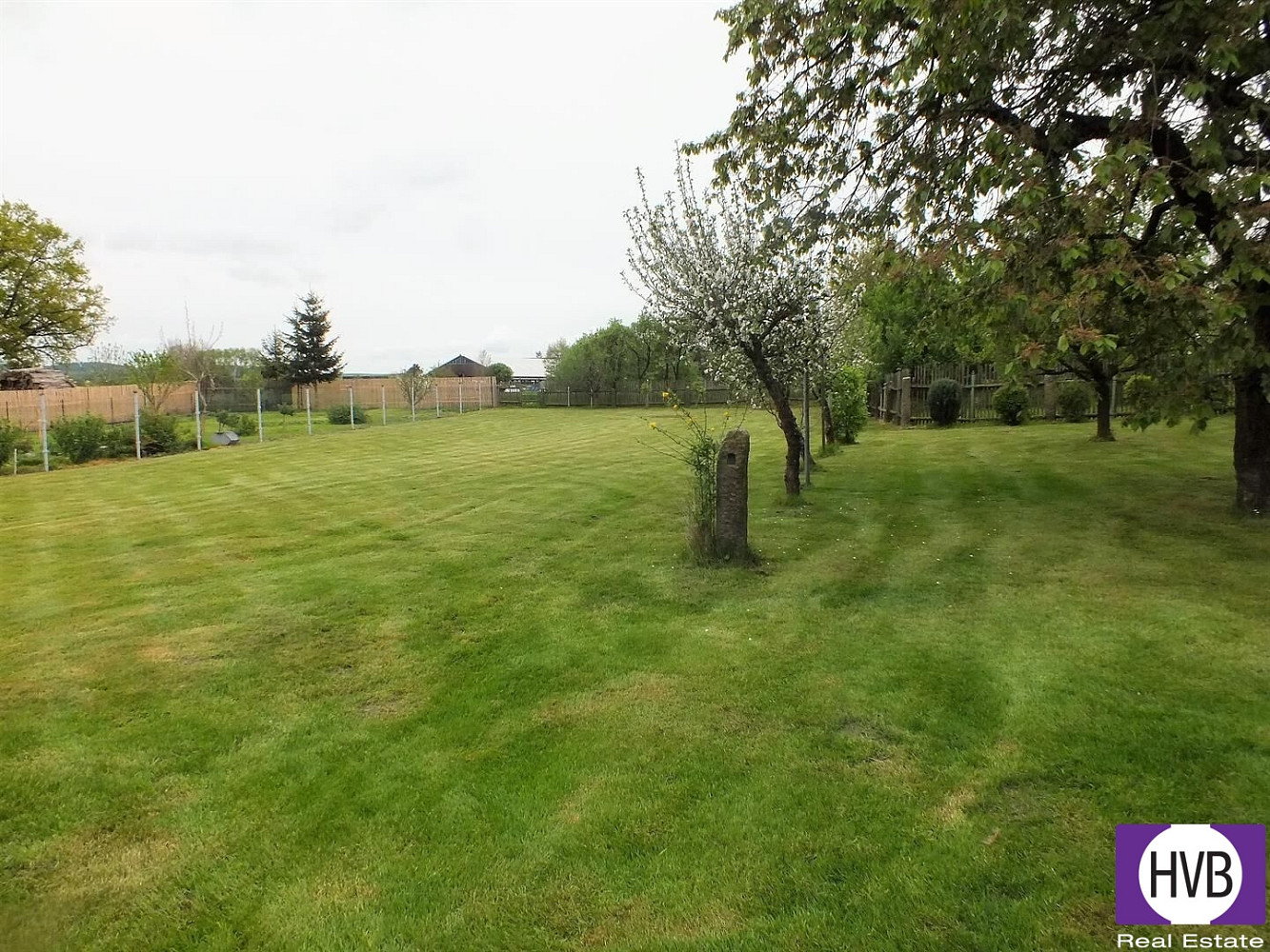Prodej domu 422 m² s pozemkem 2 370 m² – další