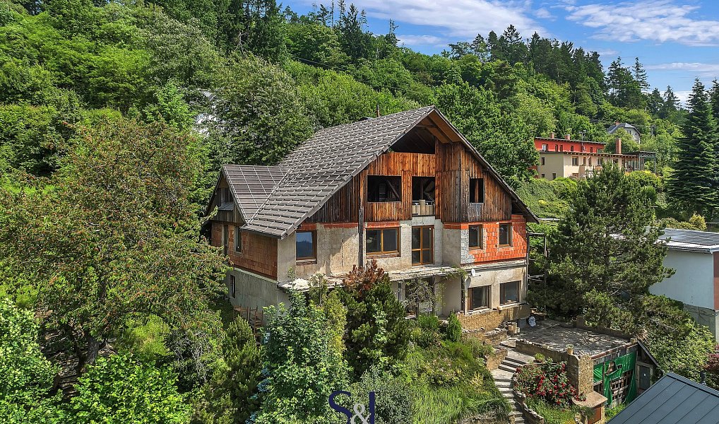 Prodej domu 528 m² s pozemkem 1 508 m², Železný Brod – náhled fotky 3
