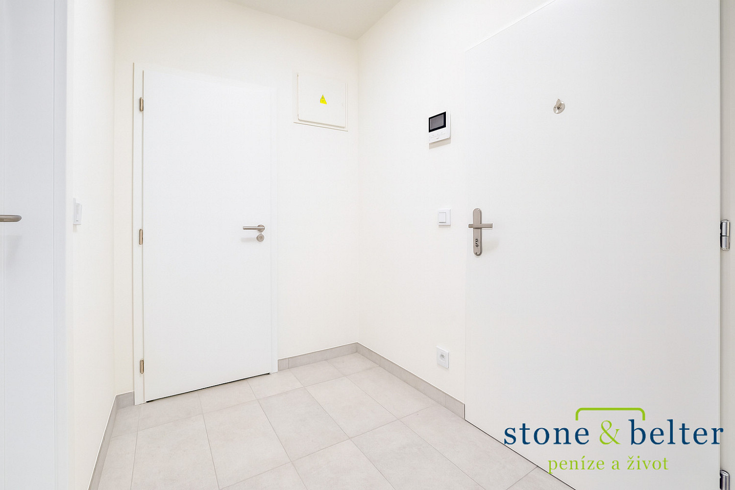 Pronájem bytu 1+kk 31 m² – fotografie 4