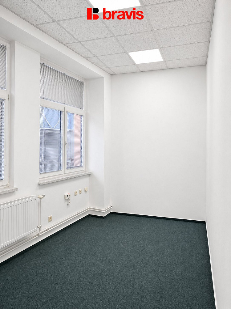 Pronájem kanceláře 25 m² — photo 4