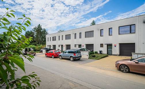 Pronájem domu 110 m² s pozemkem 196 m², Exnárova, Praha 4 - Háje, okres Praha