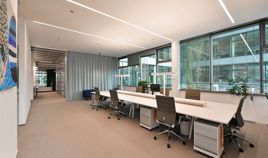 Pronájem kanceláře 2 041 m², Vestec – náhled fotky 5