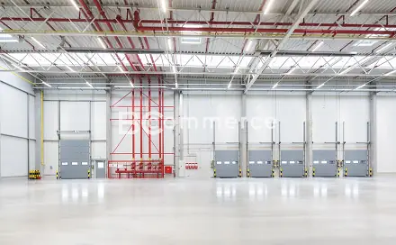 Pronájem skladovacích prostor 2 880 m²