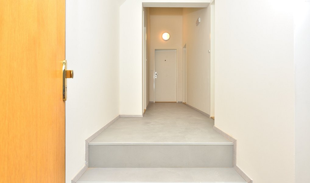 Pronájem bytu 1+kk 29 m², Praha – náhled fotky 19