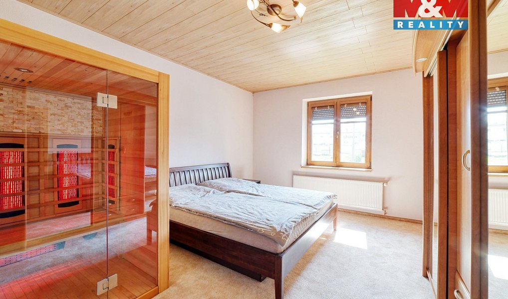 Prodej domu 248 m² s pozemkem 1 621 m², Cheb – náhled fotky 5