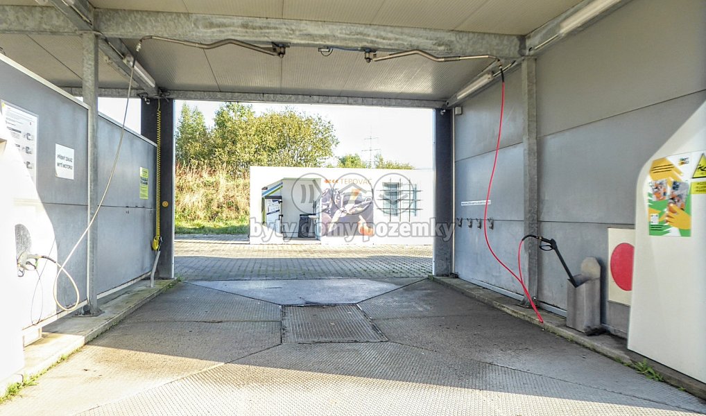 Prodej obchodních prostor 120 m², Ostrov – náhled fotky 2