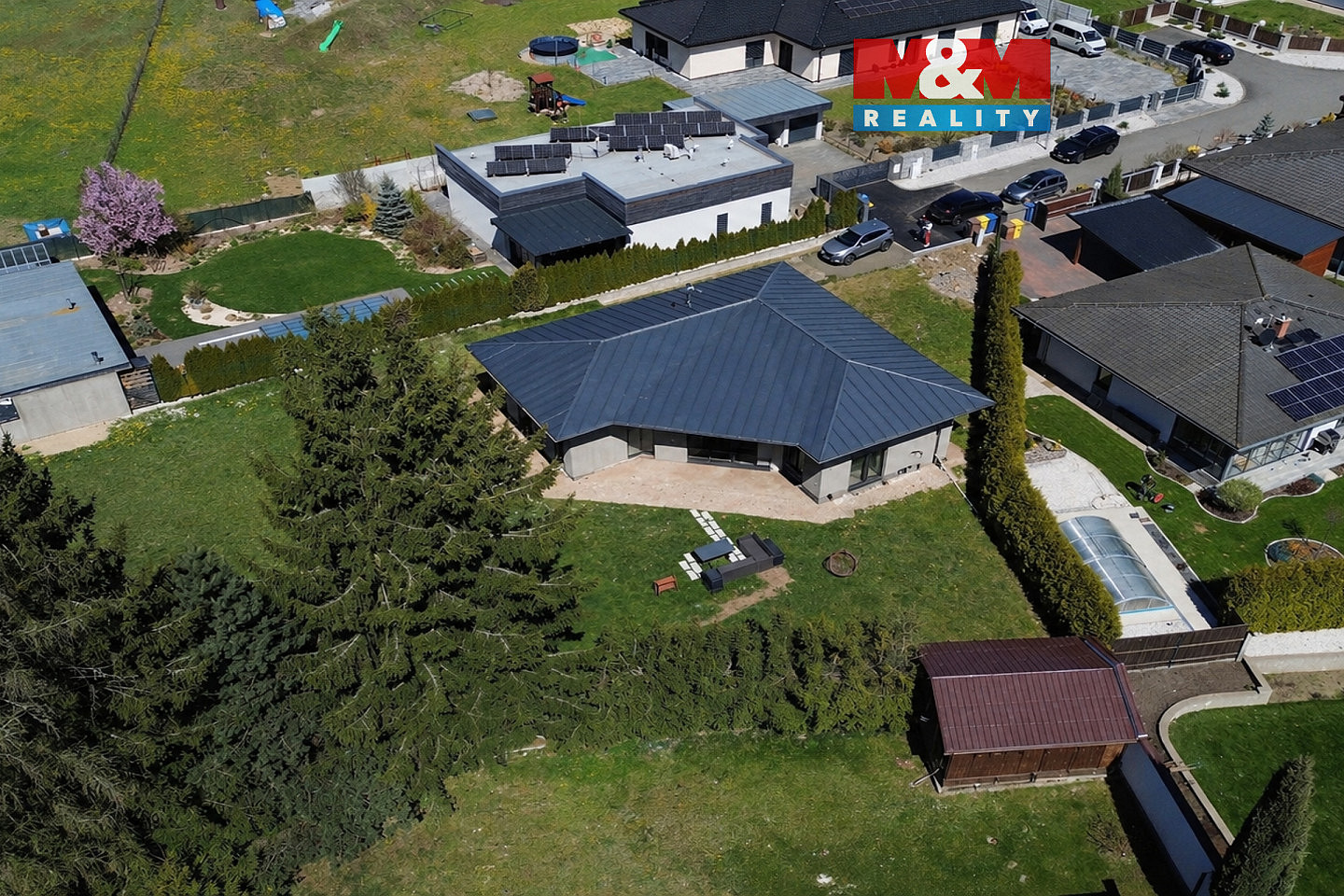 Prodej domu 140 m² s pozemkem 1 570 m²
