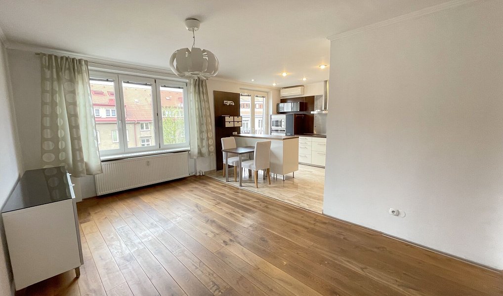 Pronájem bytu 2+1 64 m², Praha – náhled fotky 6