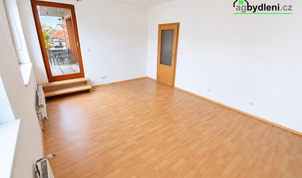 Pronájem bytu 3+kk 95 m², Přeštice – náhled fotky 9