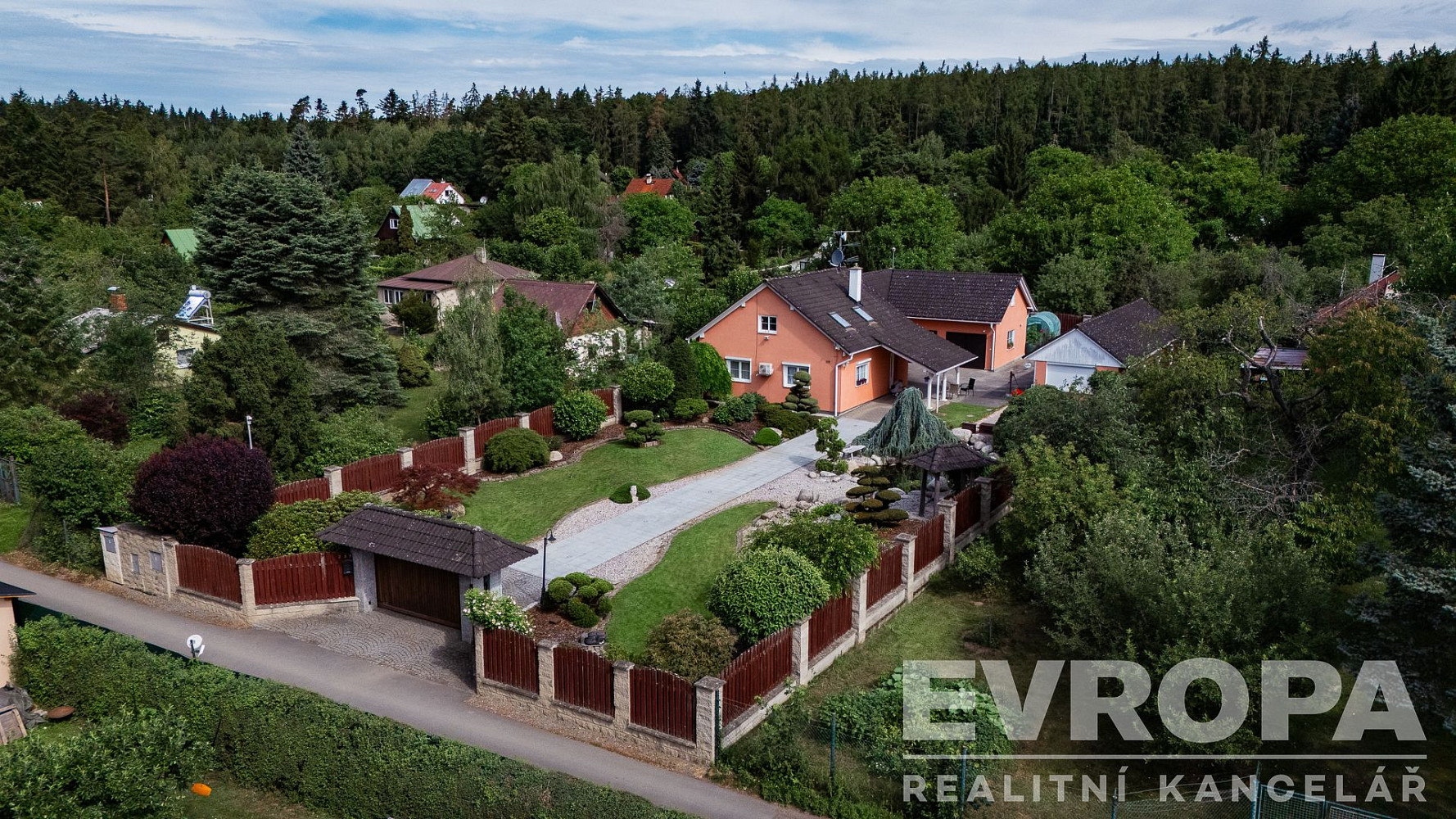 Prodej domu 298 m² s pozemkem 1 166 m² – fotografie 4