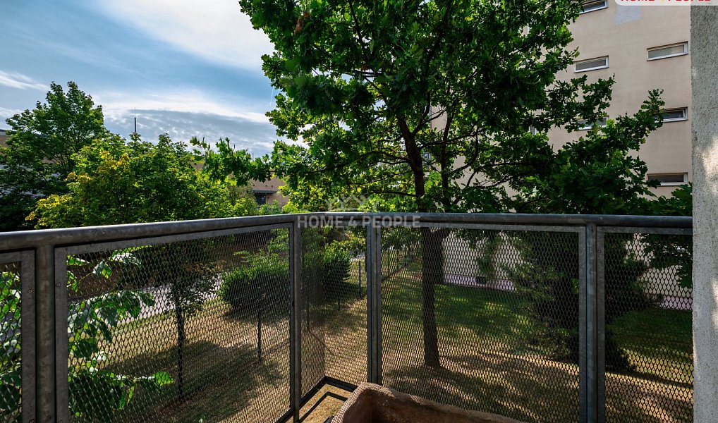 Prodej bytu 2+kk 48 m², Praha – náhled fotky 2
