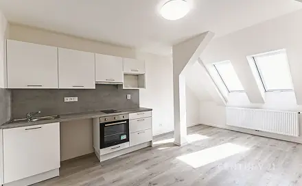 Pronájem bytu 2+kk 34 m²