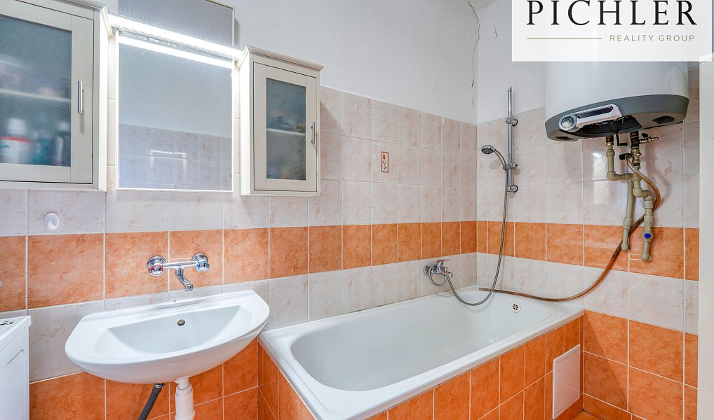 Prodej ubytovacího objektu 355 m², Čachrov – náhled fotky 19