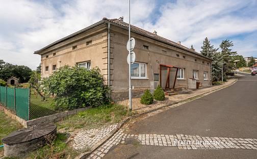 Prodej domu 339 m² s pozemkem 1 551 m², Černovice, okres Chomutov