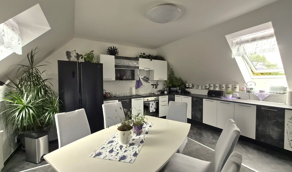 Prodej nájemního domu, činžáku 322 m², Hostivice – náhled fotky 19