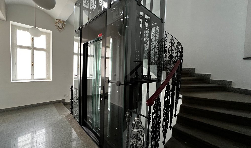 Pronájem kanceláře 56 m², Praha – náhled fotky 3