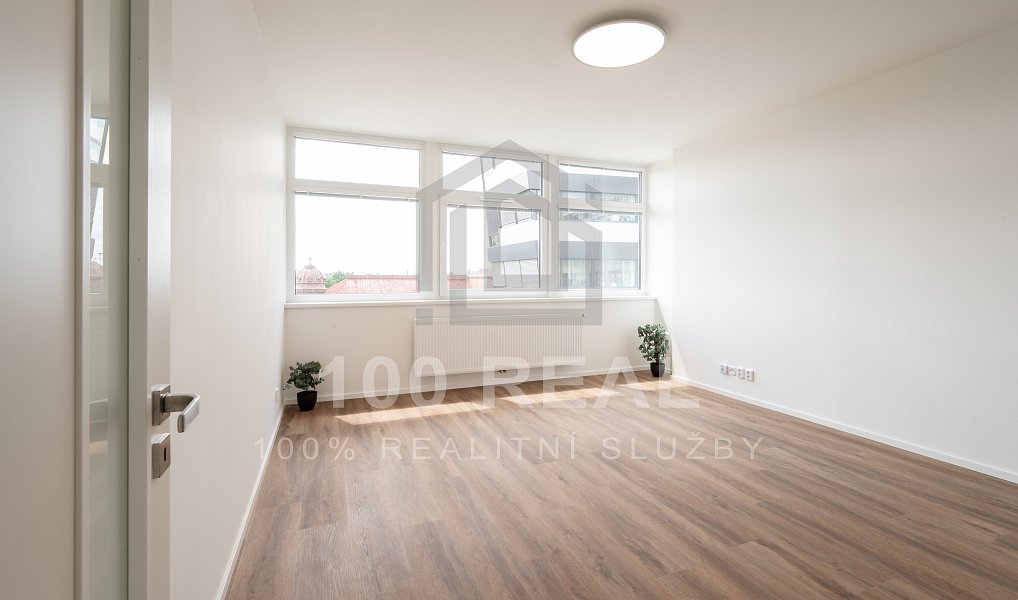 Pronájem bytu 2+kk 51 m², Pardubice – náhled fotky 3