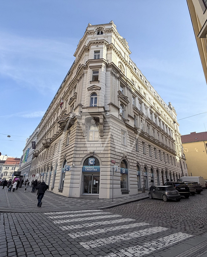 Pronájem kanceláře 120 m² — photo 3