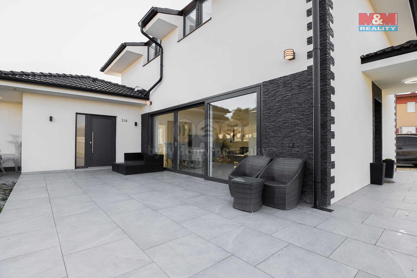 Prodej domu 234 m² s pozemkem 902 m² – fotografie 3