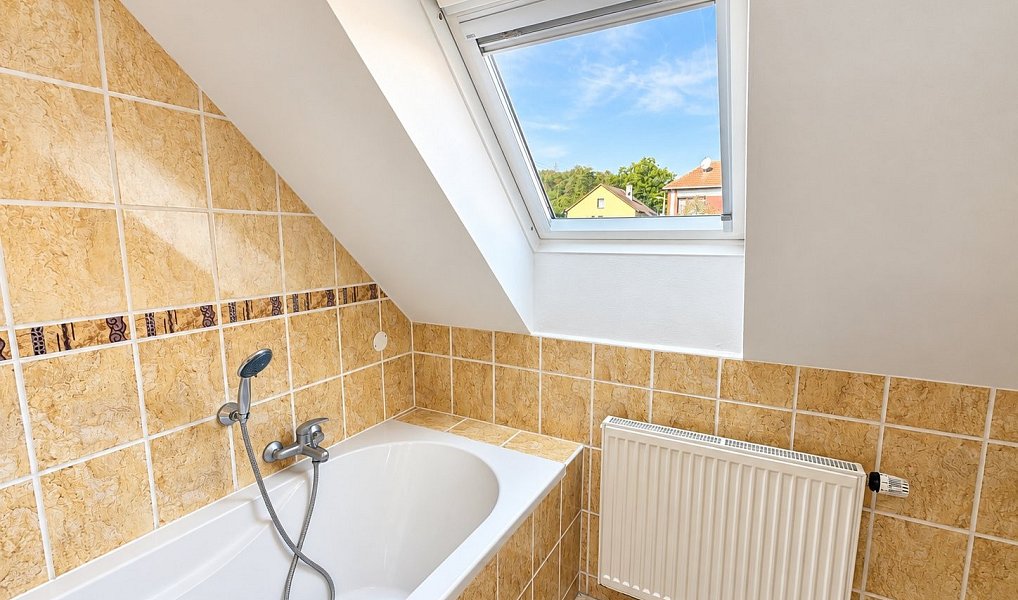 Prodej domu 330 m² s pozemkem 2 279 m², Kojetice – náhled fotky 30