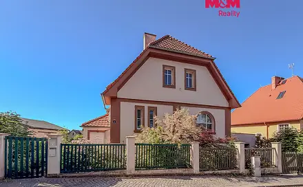 Prodej domu 200 m² s pozemkem 607 m², Na Vinici, Litoměřice - Předměstí