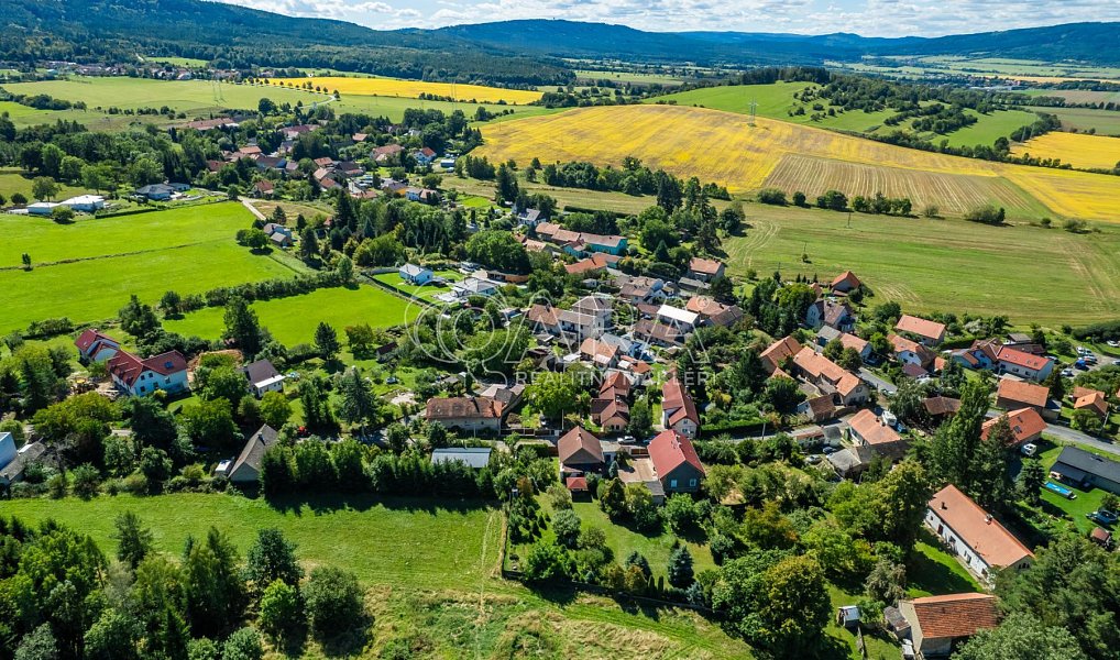 Prodej domu 180 m² s pozemkem 2 065 m², Velký Chlumec – náhled fotky 28