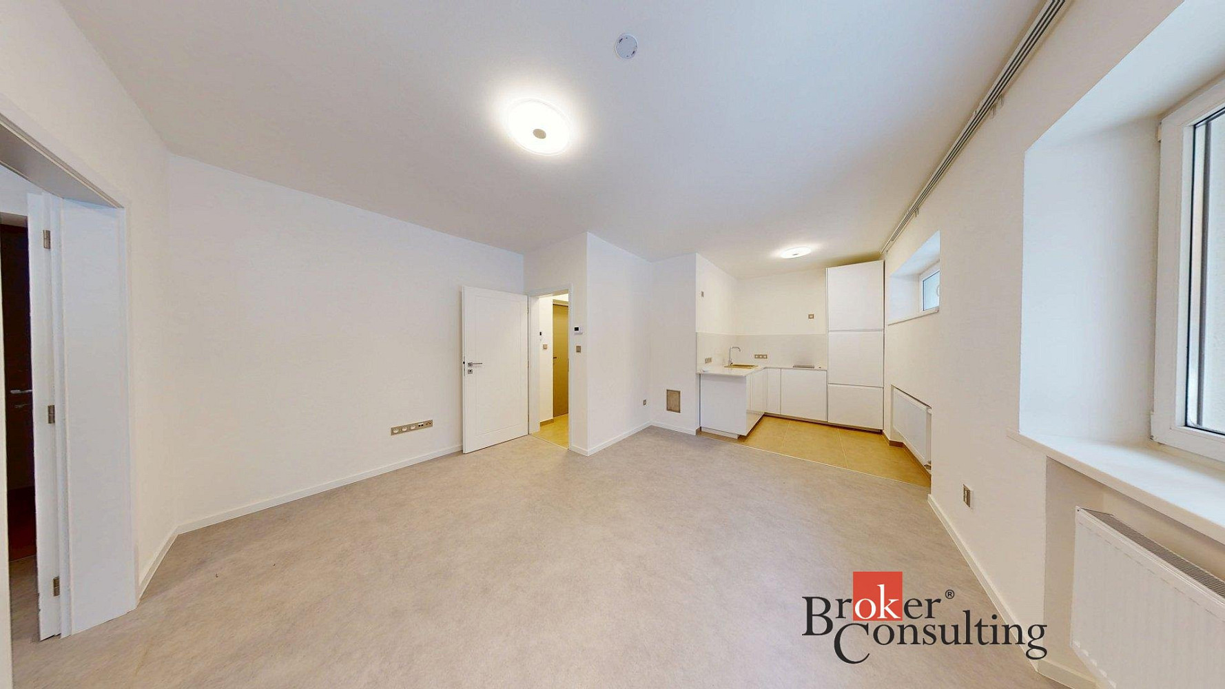 Pronájem bytu 2+kk 41 m² — photo 2