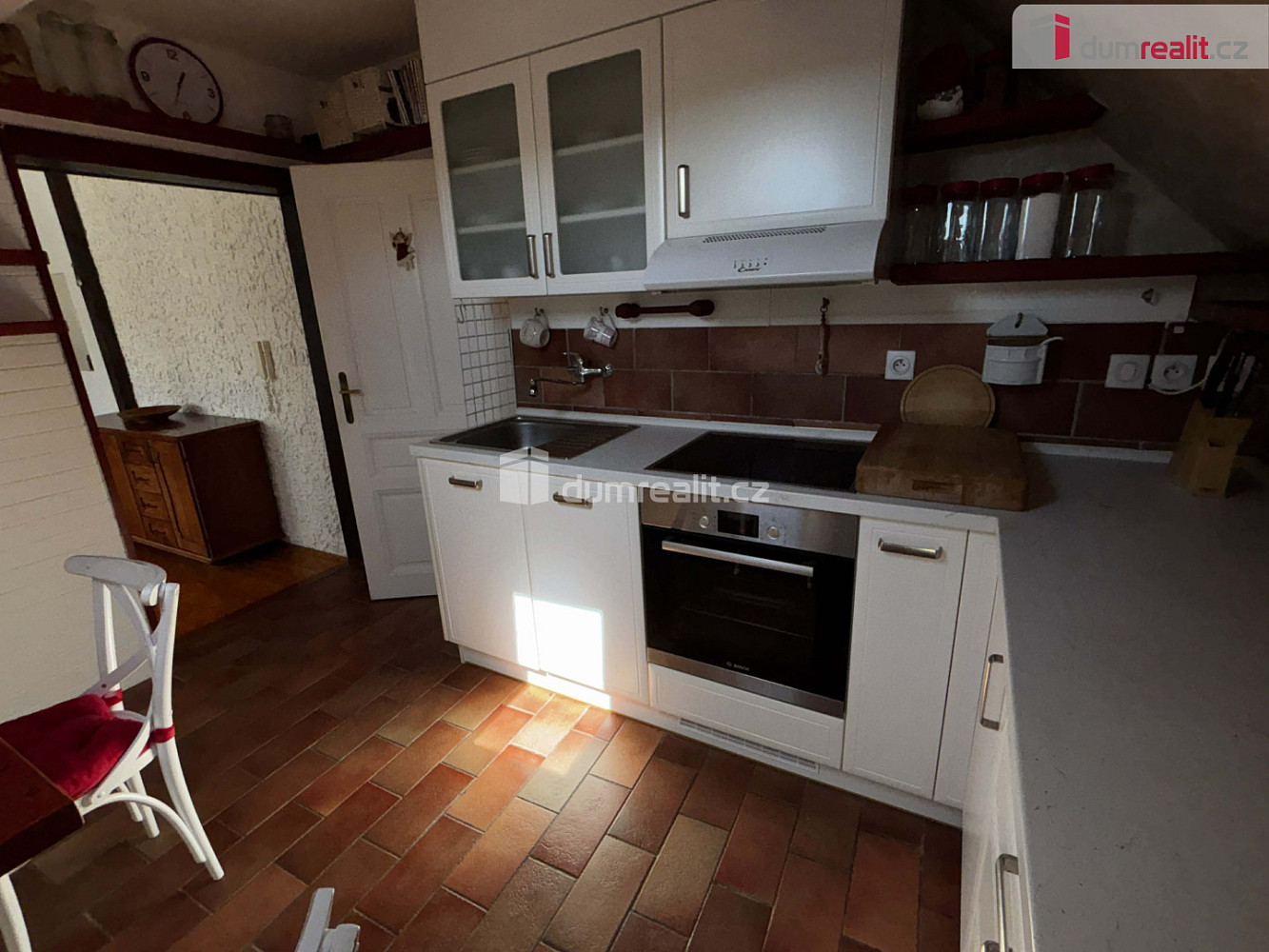 Pronájem bytu 3+kk 75 m² — photo 2