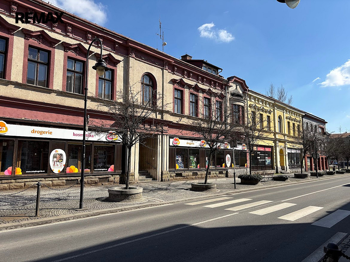 Pronájem kanceláře 800 m² — photo 3