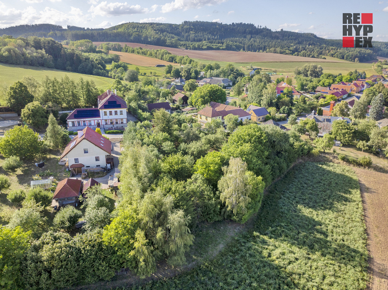 Prodej stavebního pozemku 1 513 m² – fotografie 2