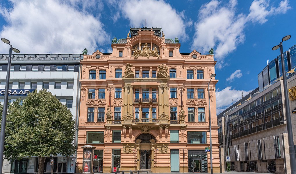 Pronájem kanceláře 466 m², Praha – fotka 1 z 21