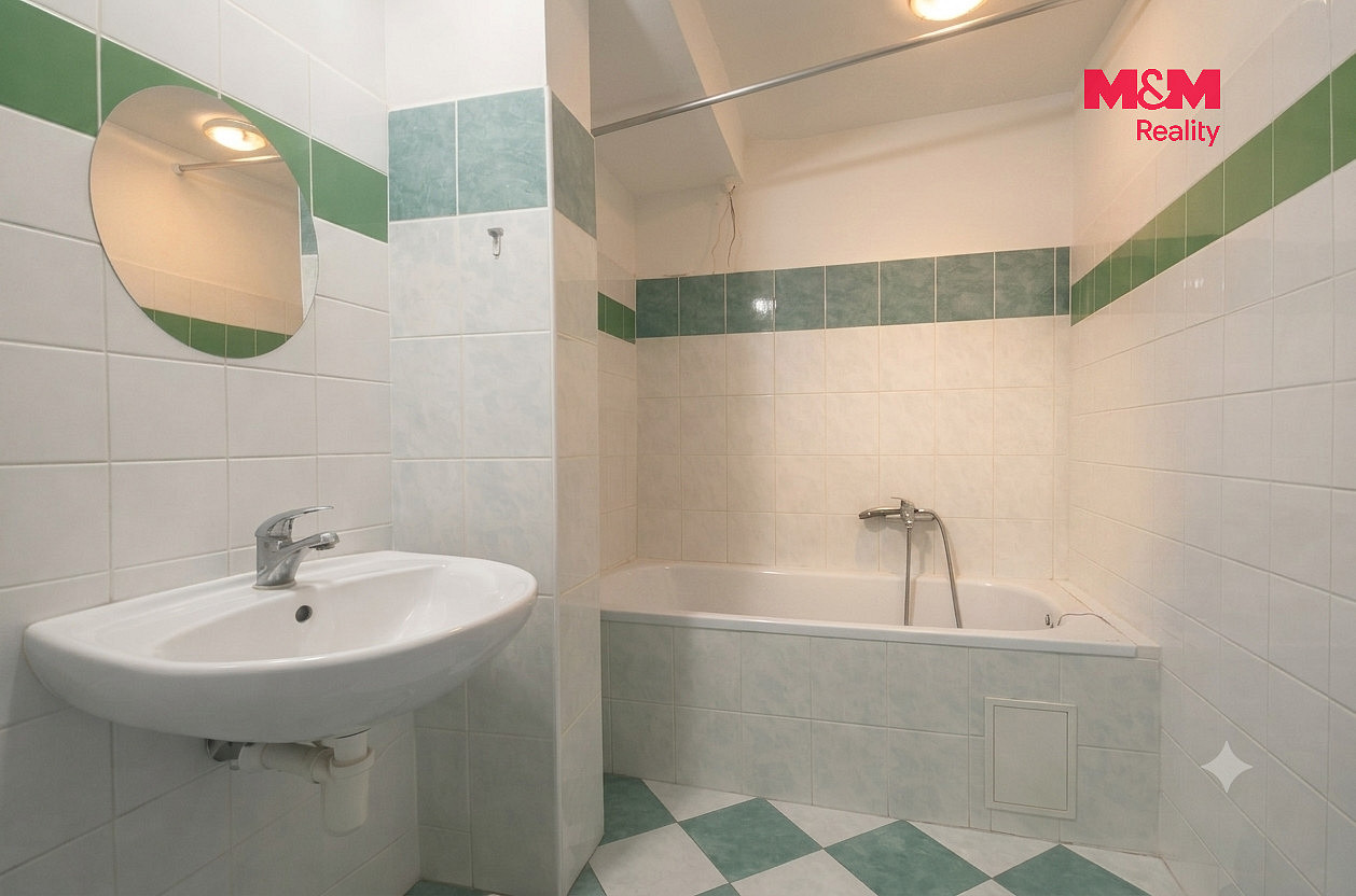 Pronájem bytu 3+kk 65 m² — photo 3