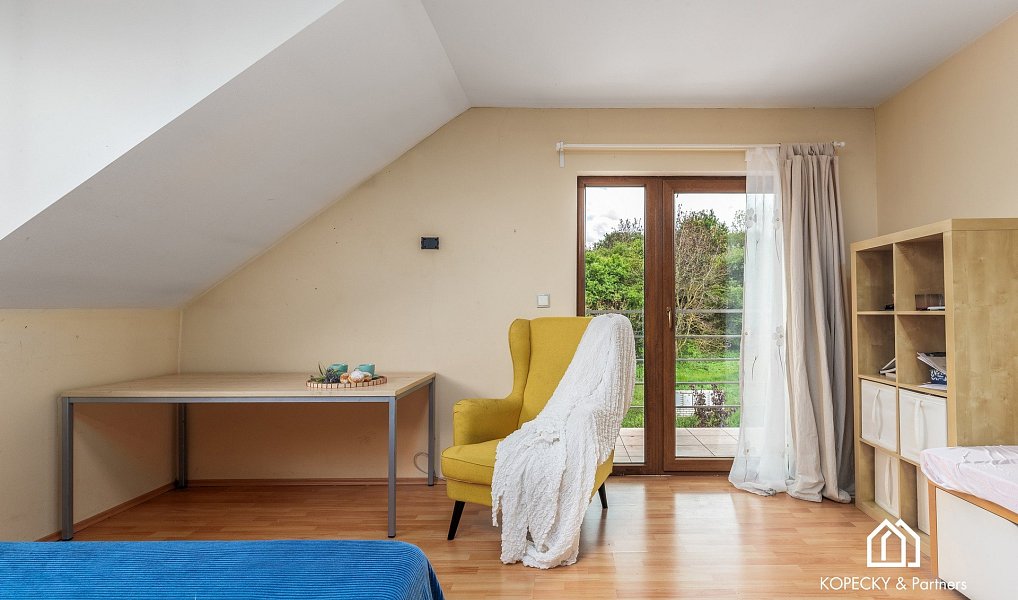 Prodej domu 252 m² s pozemkem 1 208 m², Nelahozeves – náhled fotky 16