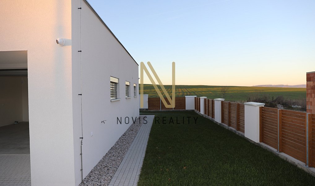 Prodej domu 233 m² s pozemkem 734 m², Klatovy – náhled fotky 11