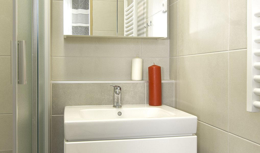 Pronájem bytu 2+1 64 m², Jindřichův Hradec – náhled fotky 2