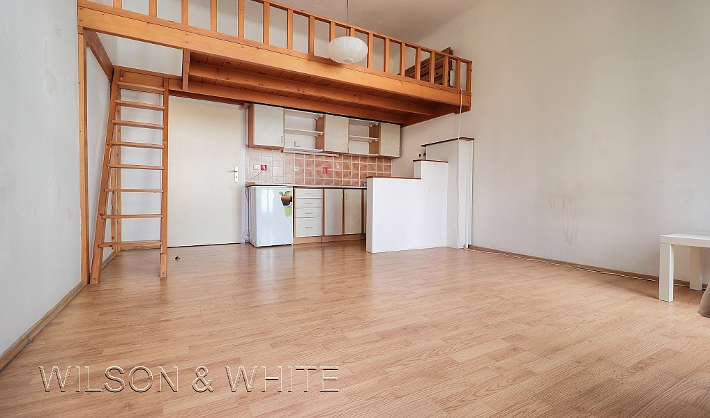 Pronájem bytu 1+kk, 26 m², Smíchov - Praha 5, Praha