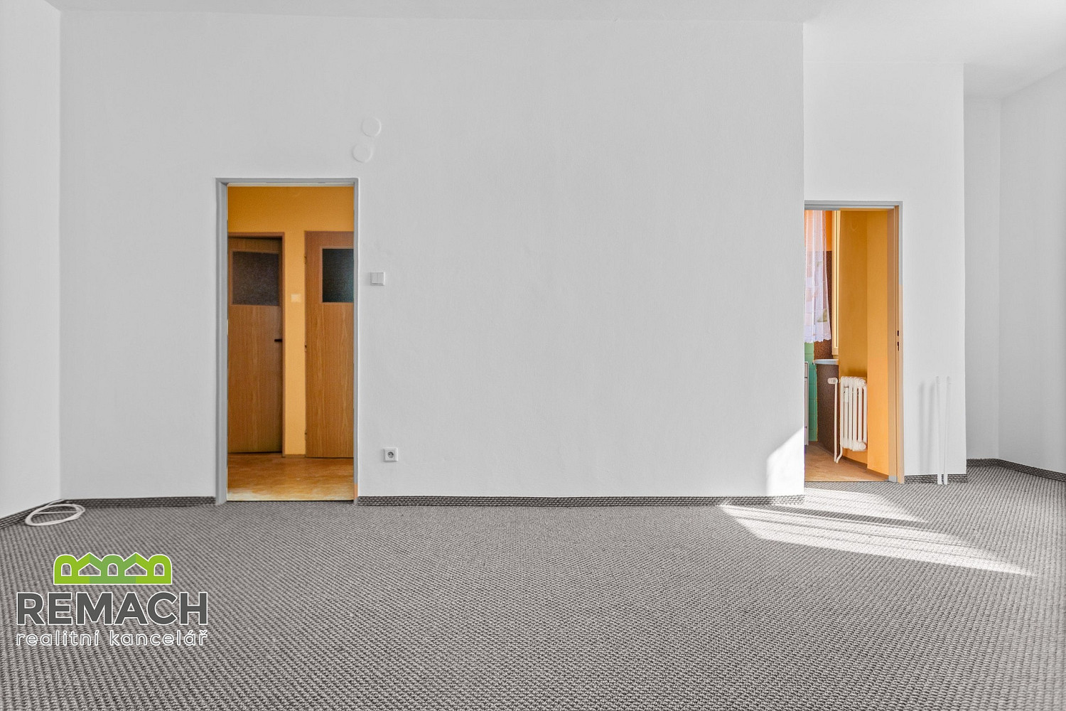 Pronájem bytu 1+1 40 m² – fotografie 4
