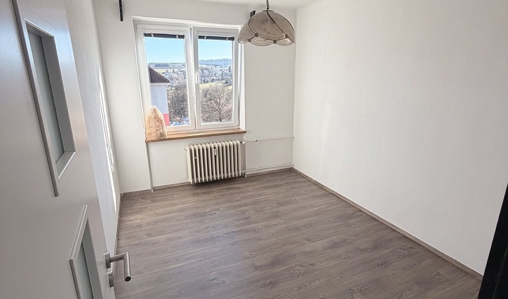 Pronájem bytu 2+1 60 m², Tachov – náhled fotky 3