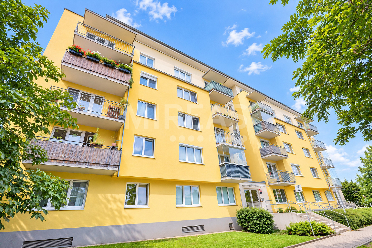 Pronájem bytu 2+kk 58 m²