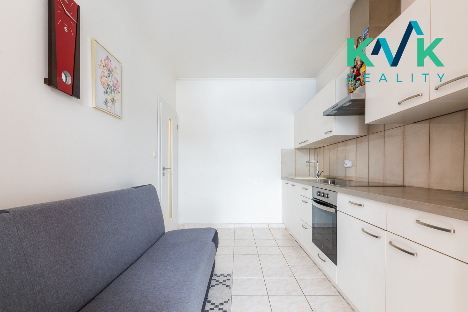 Prodej bytu 1+1 46 m² — photo 3