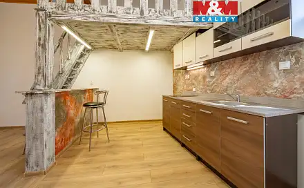 Pronájem bytu 1+kk 40 m²