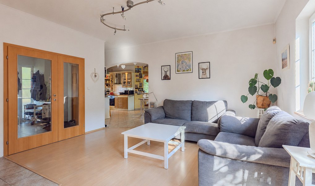 Prodej domu 187 m² s pozemkem 859 m², Skorkov – náhled fotky 8