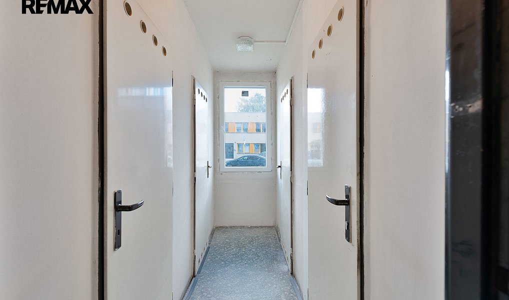 Prodej bytu 3+1 74 m², Praha – náhled fotky 24