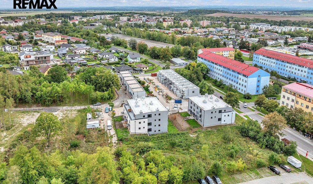 Pronájem bytu 1+kk 25 m², Milovice – náhled fotky 16