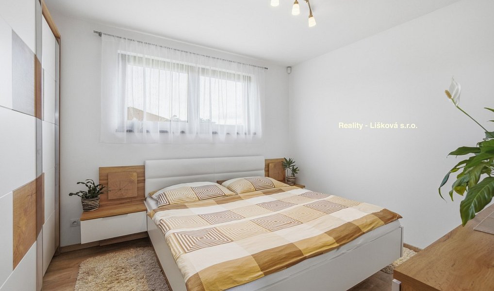 Prodej domu 200 m² s pozemkem 1 227 m², Přestanov – náhled fotky 28