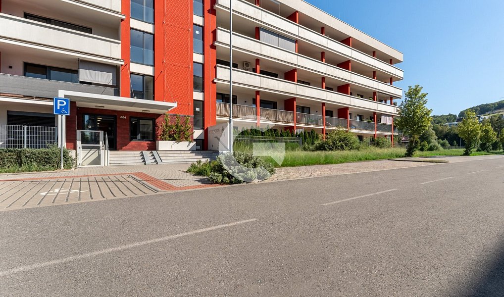 Prodej bytu 2+kk 55 m², Zlín – náhled fotky 13