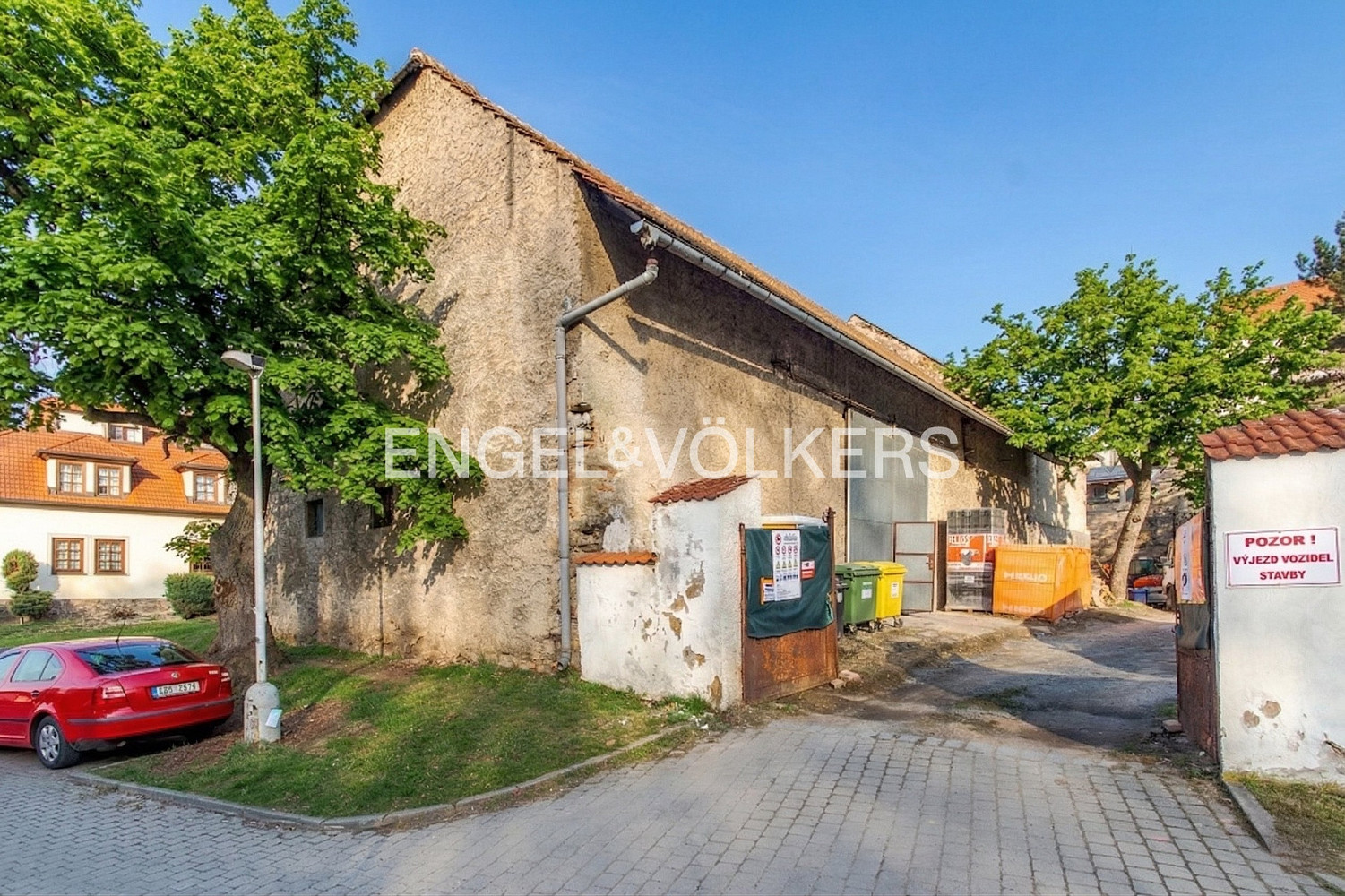 Prodej domu 732 m² s pozemkem 451 m² — photo 2